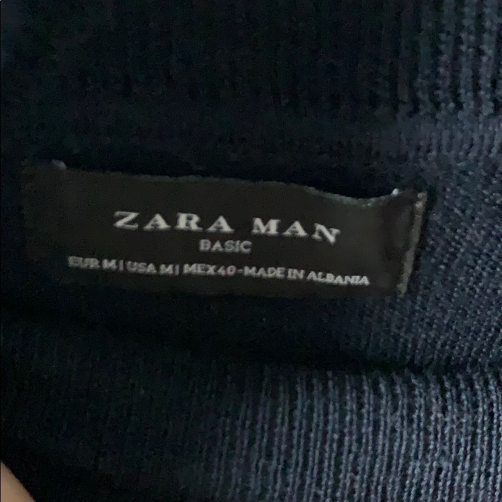 Turtle neck - Picture 3 of 3